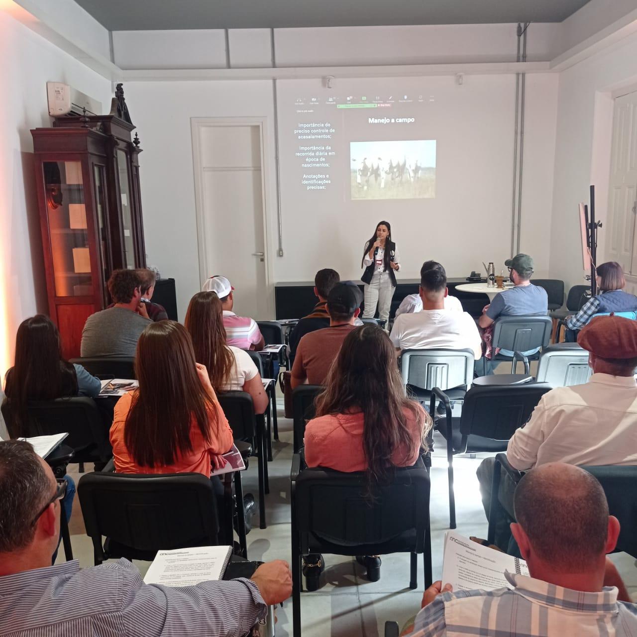 Curso detalha ferramenta de melhoramento da ANC - Imagem